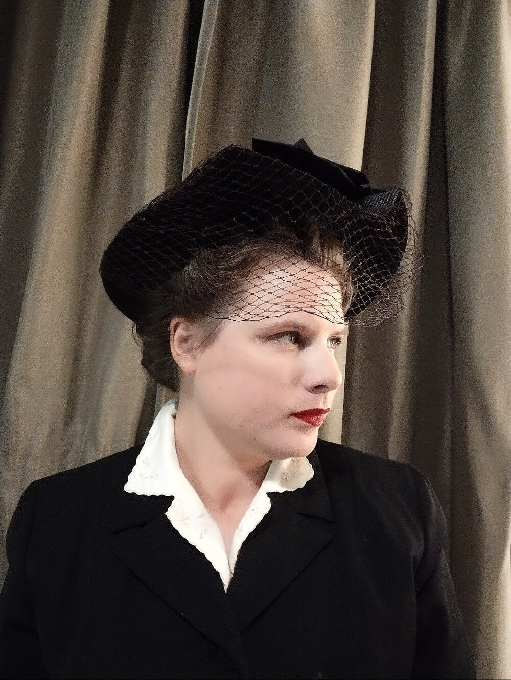 Black 1940s Straw Bonnet